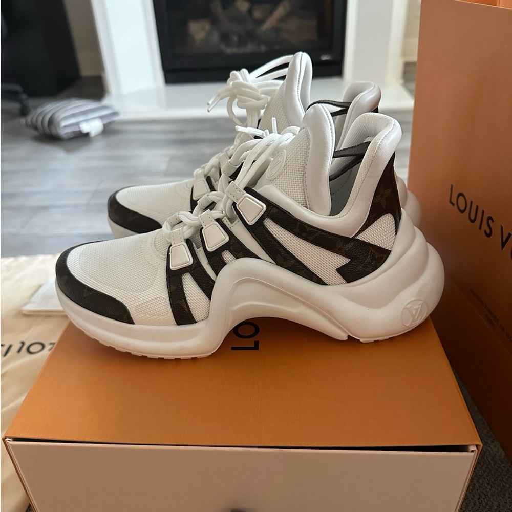 Louis Vuitton Archlight Sneakers - Picture 3 of 6